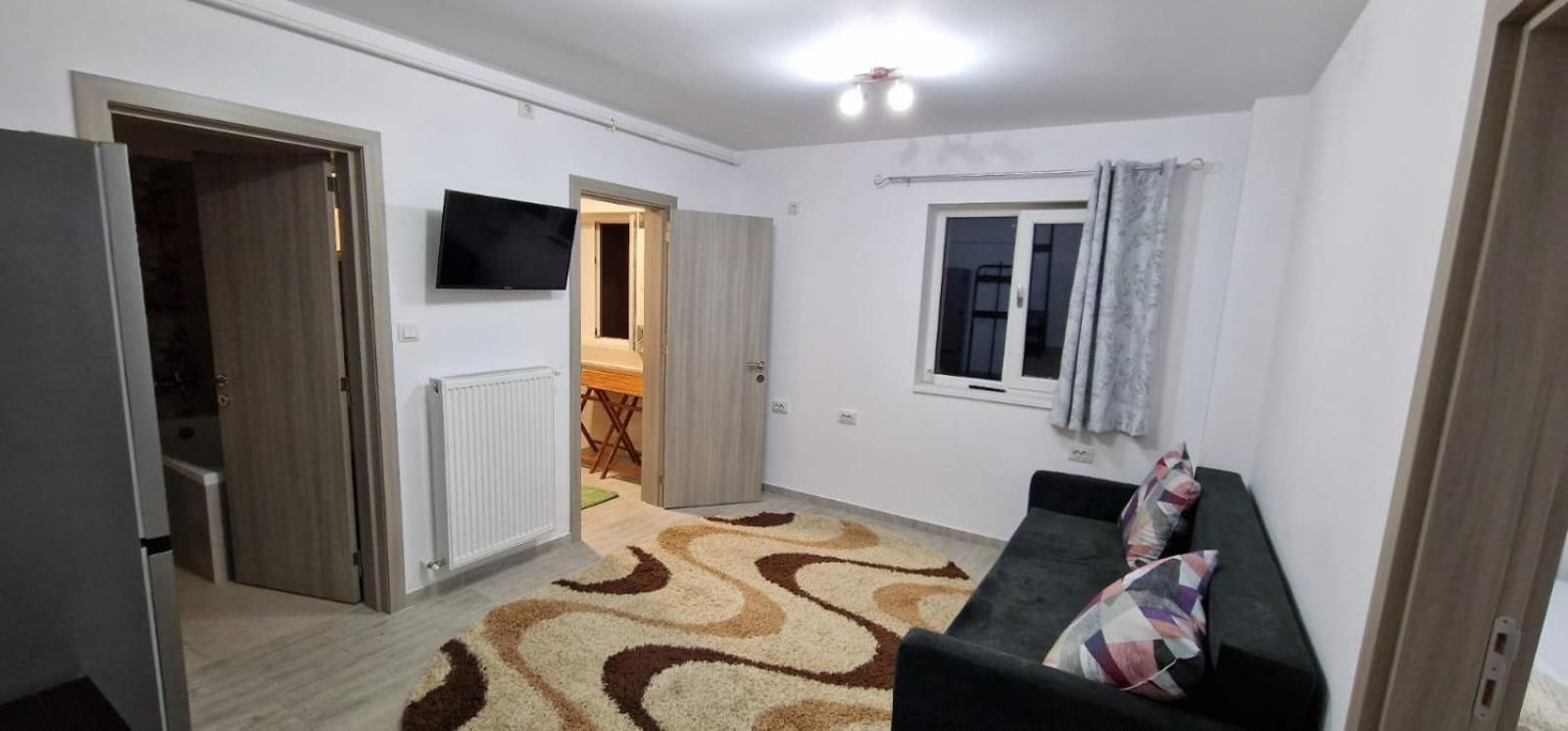 Apartament 3 Cam Grand Arena Bukarest Eksteriør billede