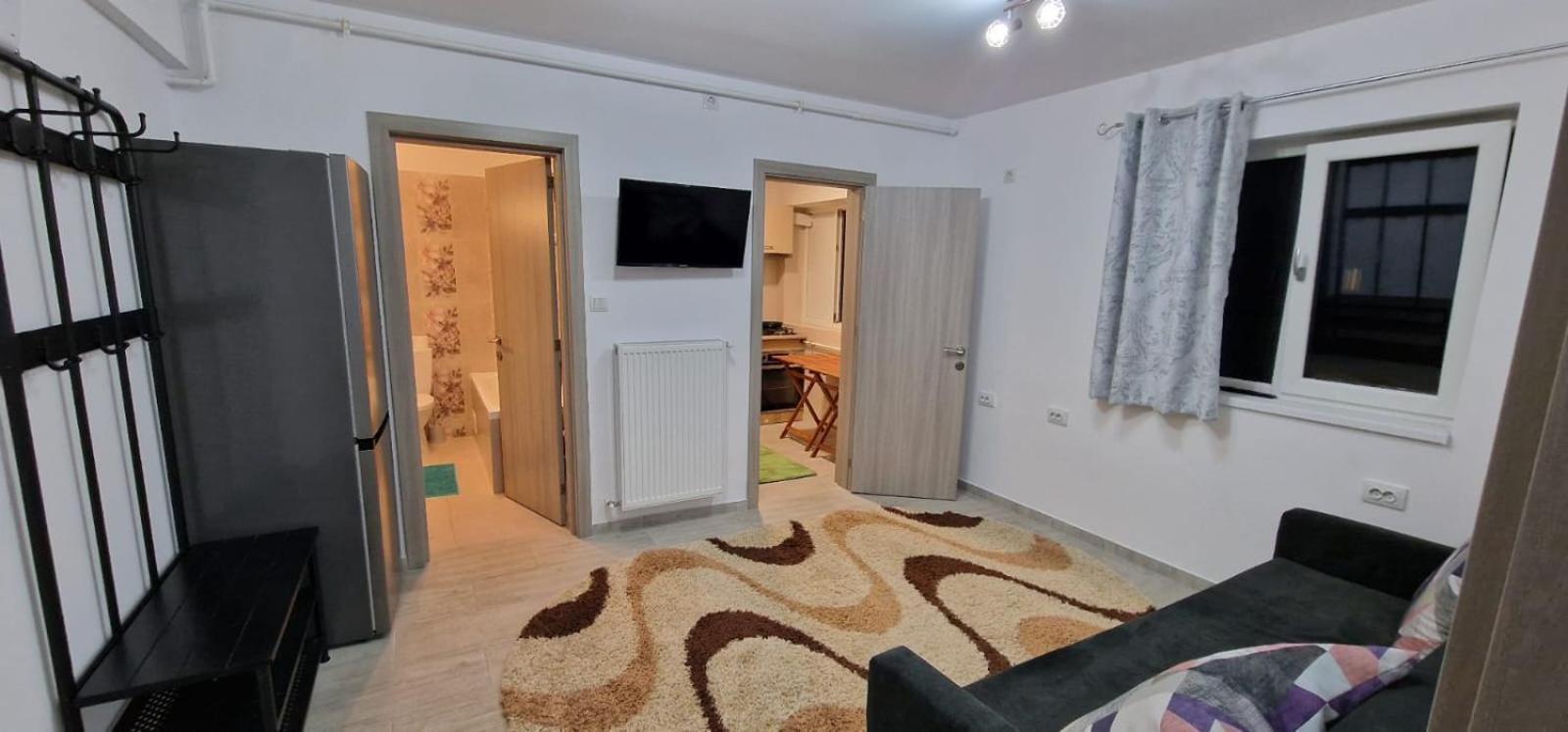 Apartament 3 Cam Grand Arena Bukarest Eksteriør billede